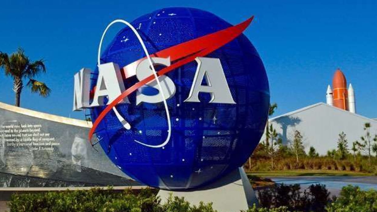 NASA successfully installs solar array on space station
