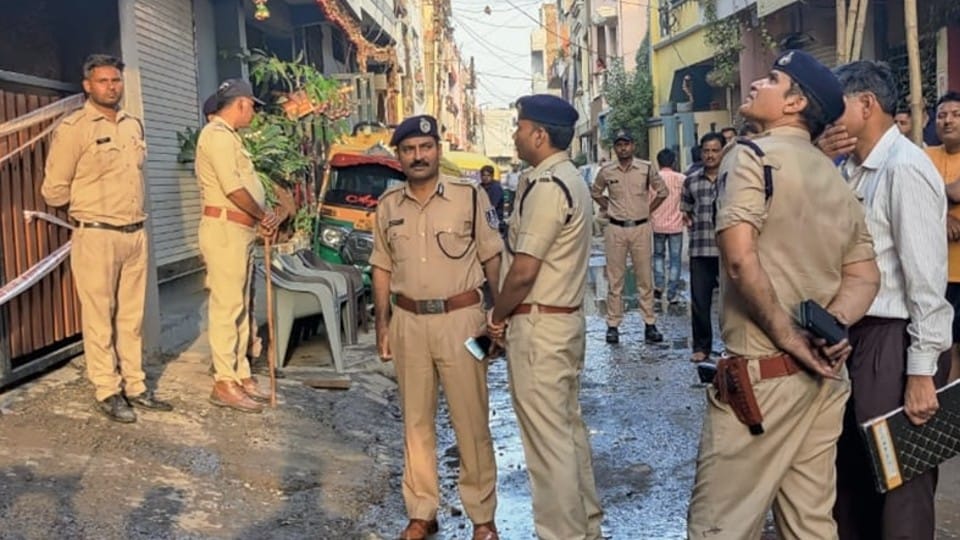 Indore: The colony where the accident happened is illegal, a case of culpable homicide will be filed against the landlord