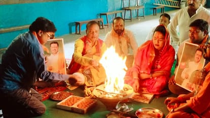 On the birthday of Deputy CM Keshav Prasad Maurya, somewhere there was a Havan and somewhere Sundarkand