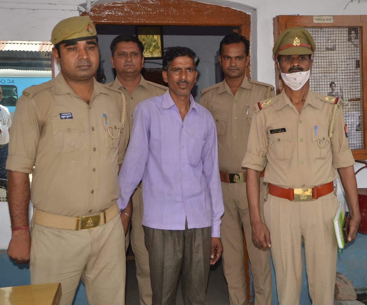Passengers caught the young man recovering by telling TET in the express