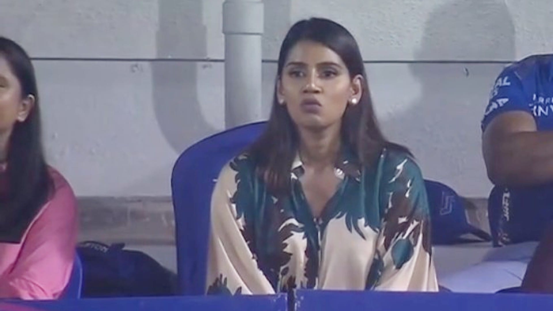 IPL 2022 GT vs MI Photo Story Match 51 Highlights in Hindi Ranveer singh happy on MI win