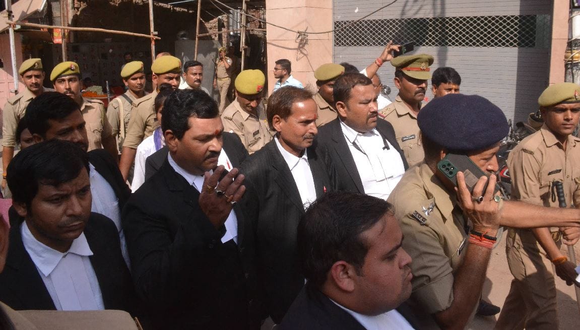 kashi vishwanath Gyanvapi survey second day videography and photography will again varanasi police alert