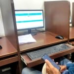 ड्राइविंग लाइसेंस की परीक्षा देते एके बाजपेई