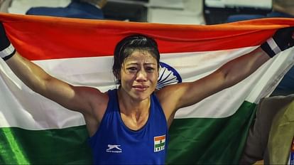 UK-India Awards: मैरी कॉम बनीं ‘ग्लोबल इंडियन आइकन ऑफ द ईयर’, ब्रिटेन में भारतीय उच्चायुक्त ने दिया पुरस्कार India Boxing legend Mary Kom Named Global Indian Icon At UK-India Awards