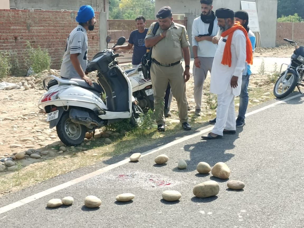 Scooty riding woman dies after being hit by tipper in Amrali