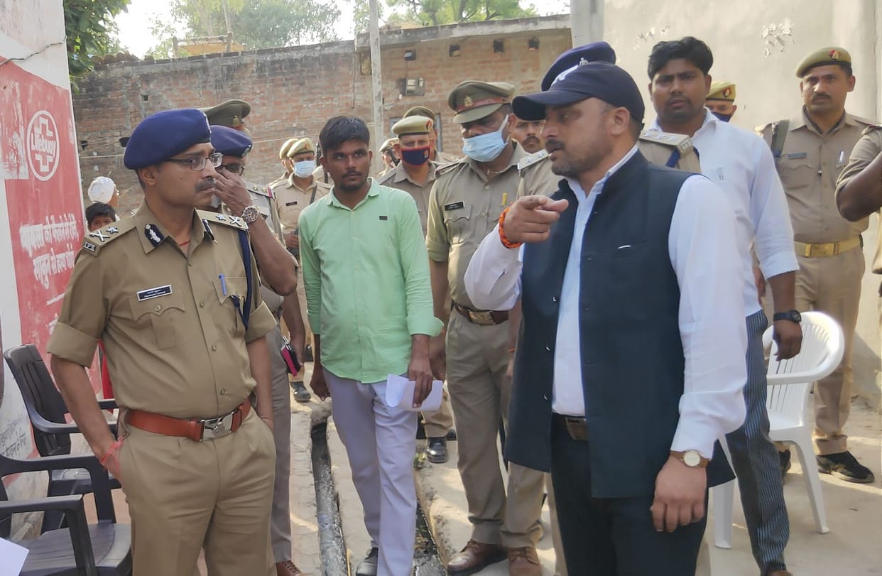 crime,murder,goli mari,farrukhabad news,hatya,gala reta