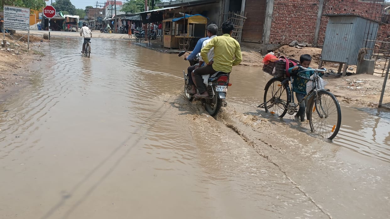 Heavy rain accompanied by thunderstorms, interrupted power supply in many areas