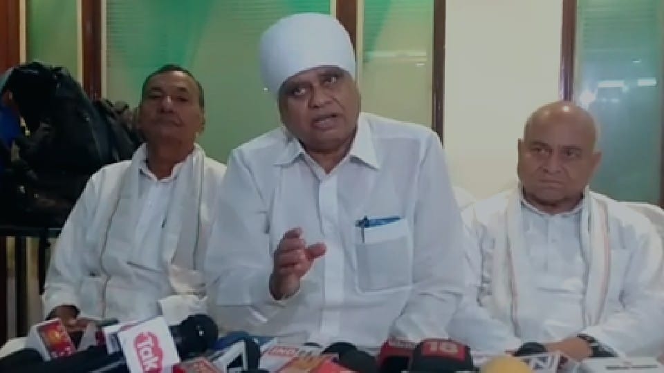 Then said Phool Singh Baraiya: If BJP wins more than 50 seats in the next election, I will darken my face in front of Raj Bhavan