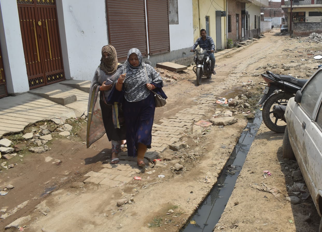 no repairing of roads after amrit work