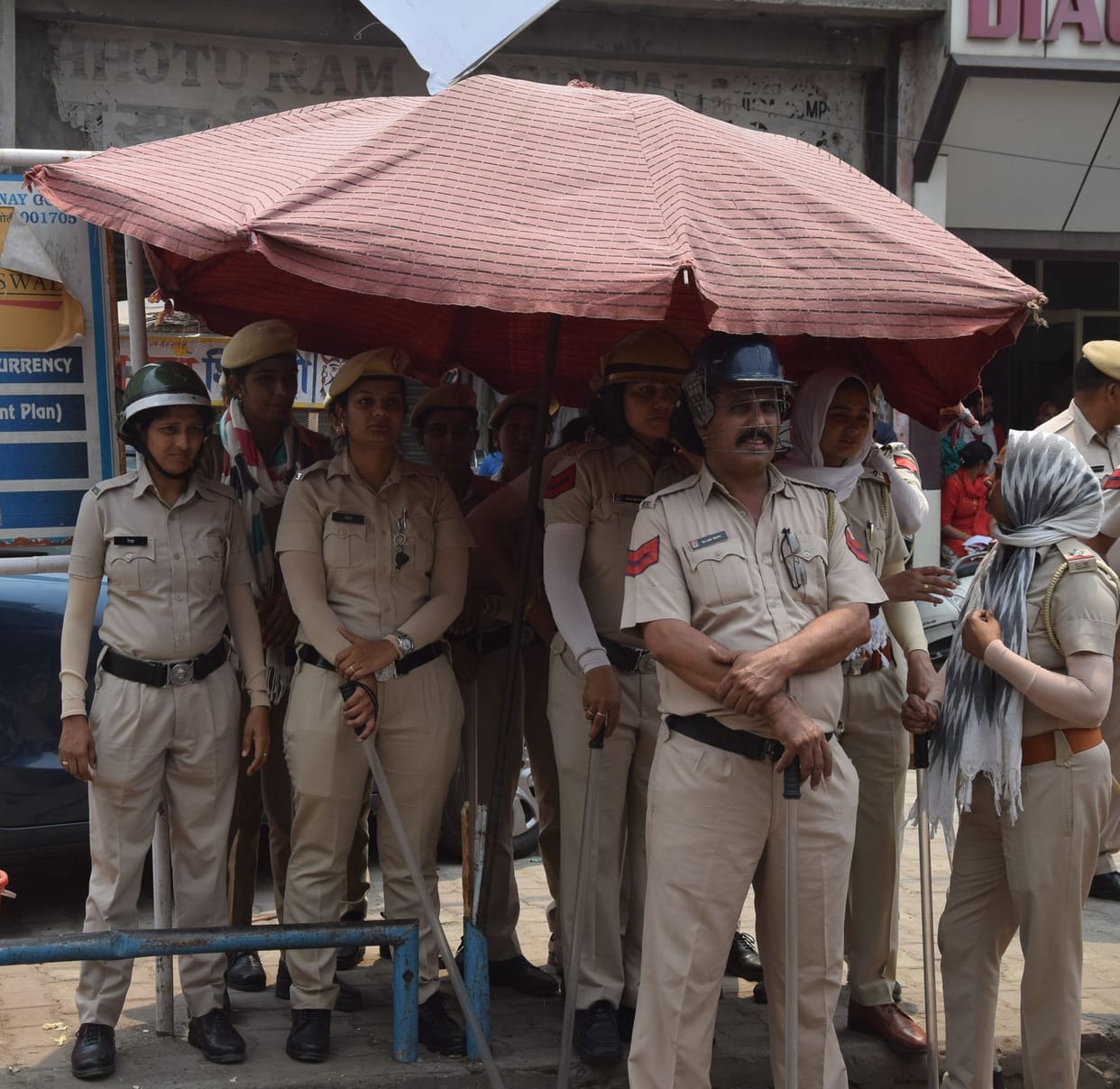 Warning rally of candidates of police recruitment, photocopy of degrees burnt by sloganeering at BJP office