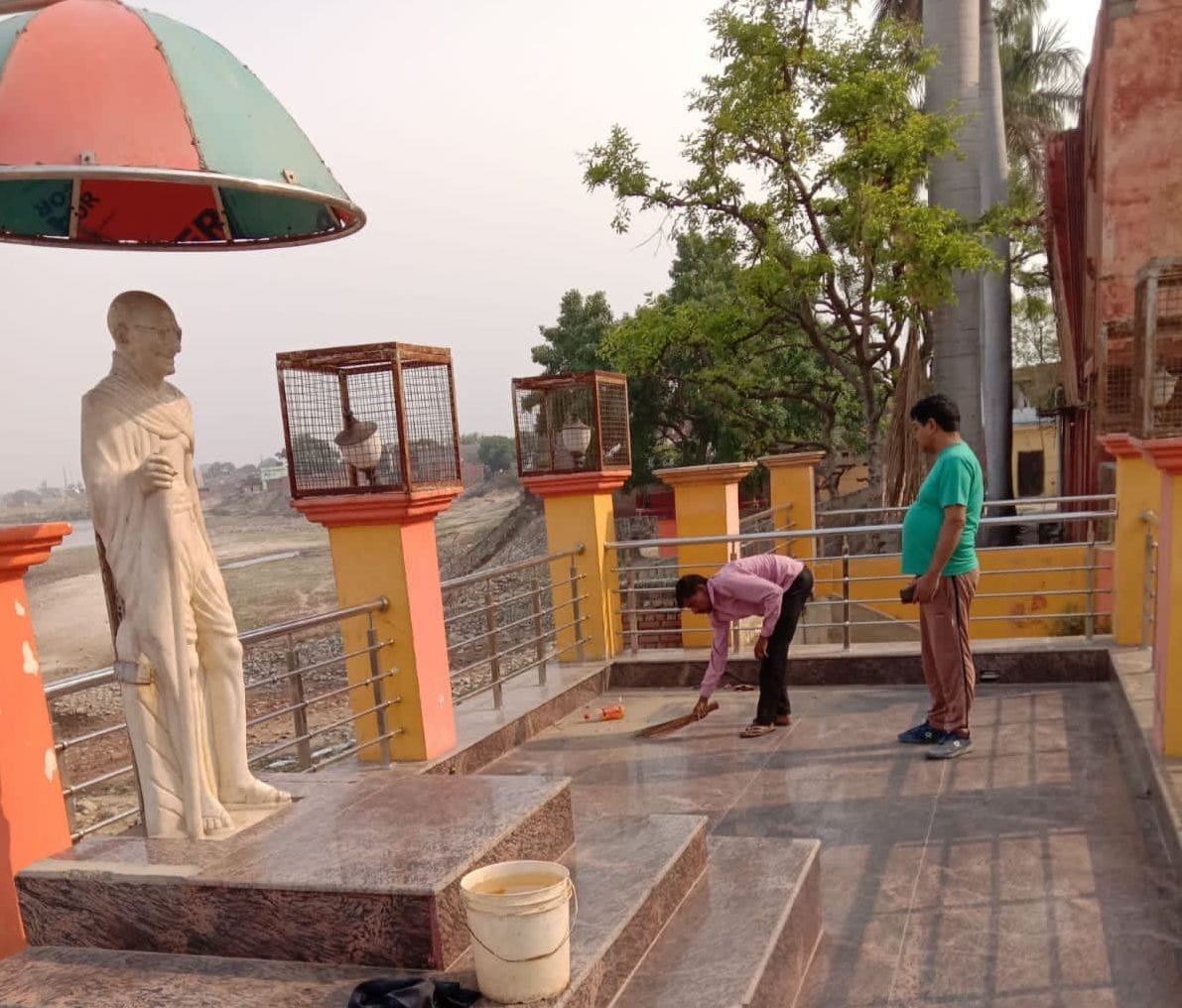 Awake Municipal Corporation officials, cleaning of Garra Ghat and Gandhi Park
