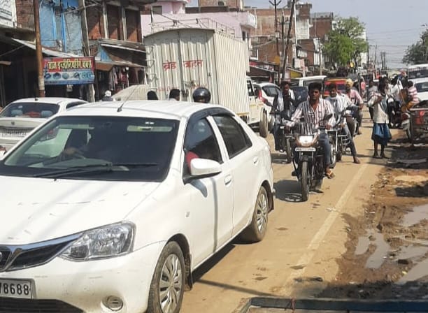 People were upset after being stuck in a traffic jam for three hours.