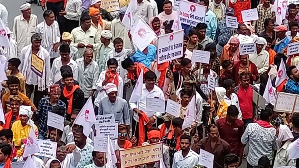 Indore: Tribal community gathered at Lalbagh Palace, rally for delisting, memorandum submitted after reaching collectorate