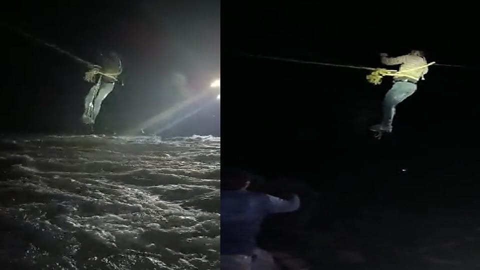 Army and police rescue two youths trapped in Chenab river