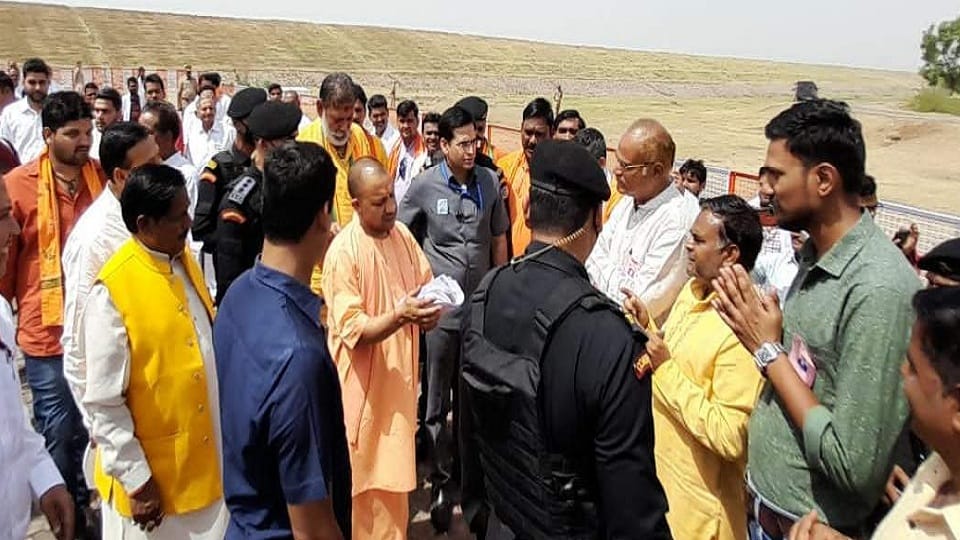 defense corridor built in jhansi cm yogi said jawan of india who will carry a cannon to the border it built on land of bundelkhand