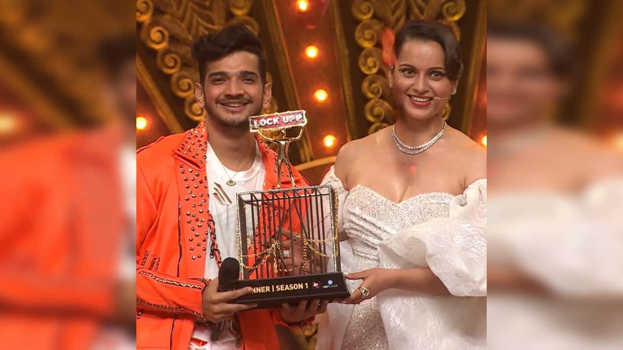 Munawwar Farooqui win the lock upp show, Kangana Ranaut gave the trophy to winner