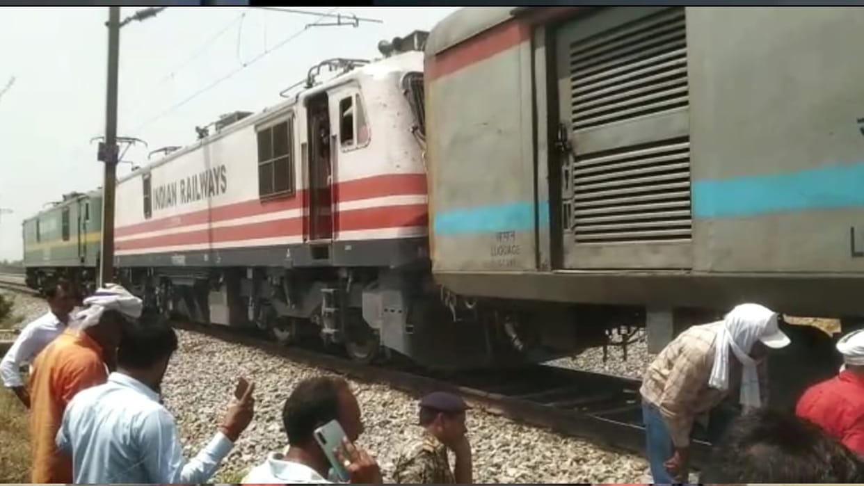 Morena: Camel came under Shatabdi engine, lives of passengers stuck due to train halt in Chambal ravines
