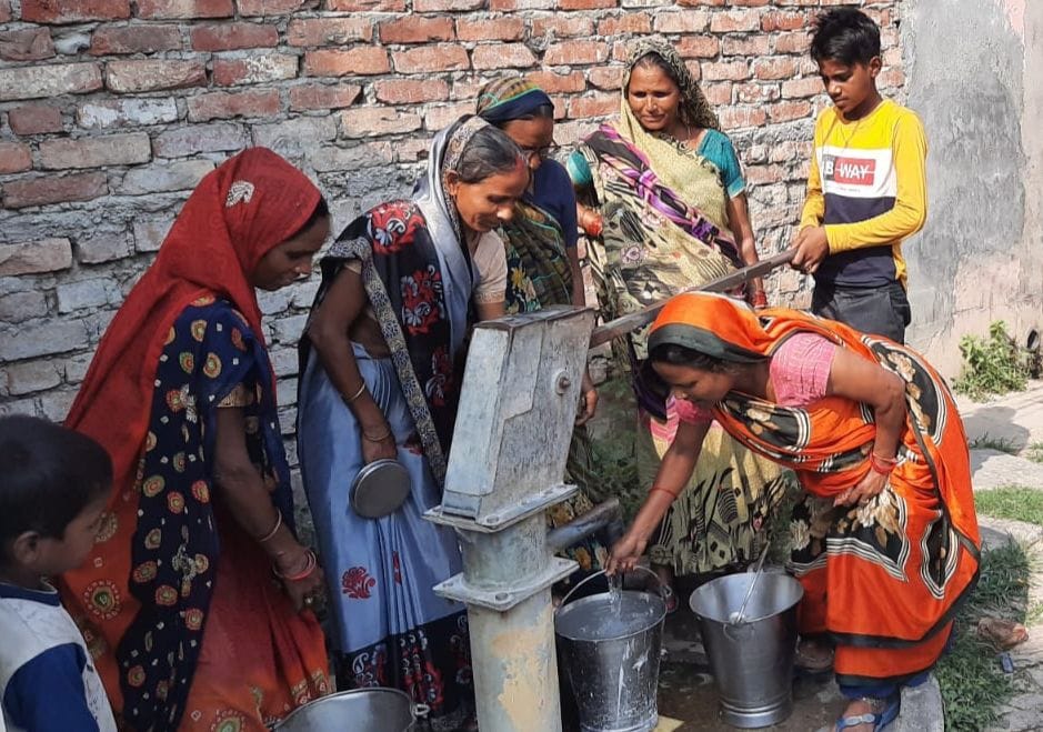 20 km long pipeline is lying dry in Pakiya Naugawan, people are craving for water