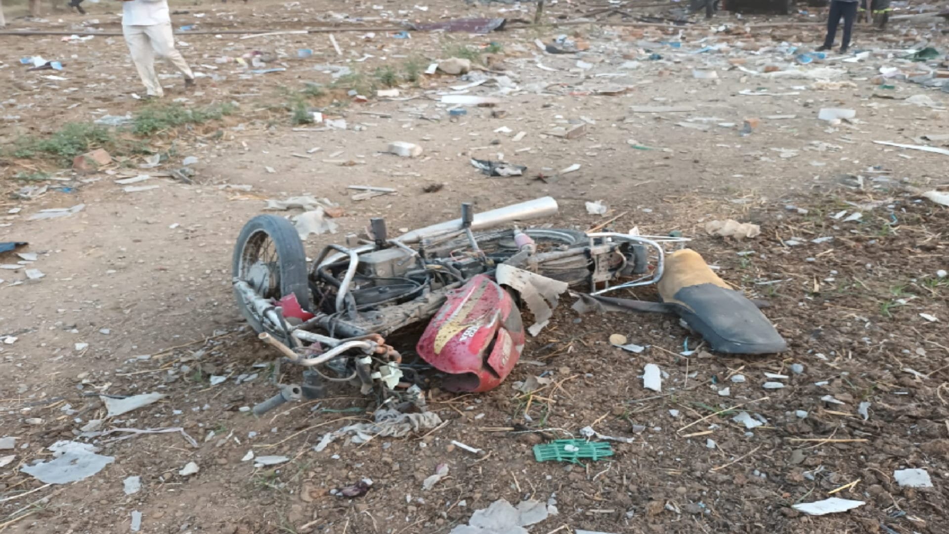 Firecracker Factory Incident: People scared after seeing mutilated body bodies in Sahranpur