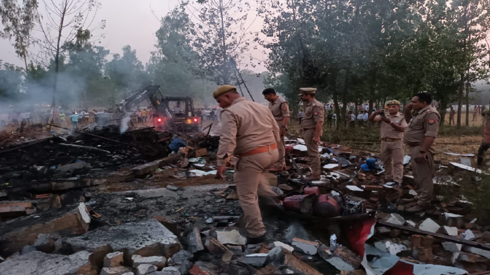 Firecracker factory accident: The area was shaken as soon as the explosion occurred, five died