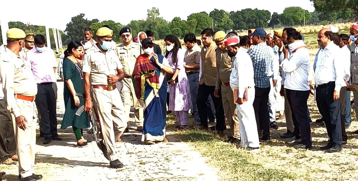 Kanpur Dehat : Parankh farmers refused to give land for President's program