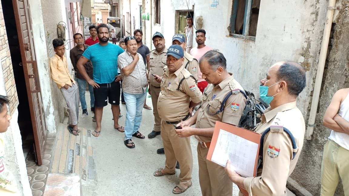Verification of 60 houses, fine on seven