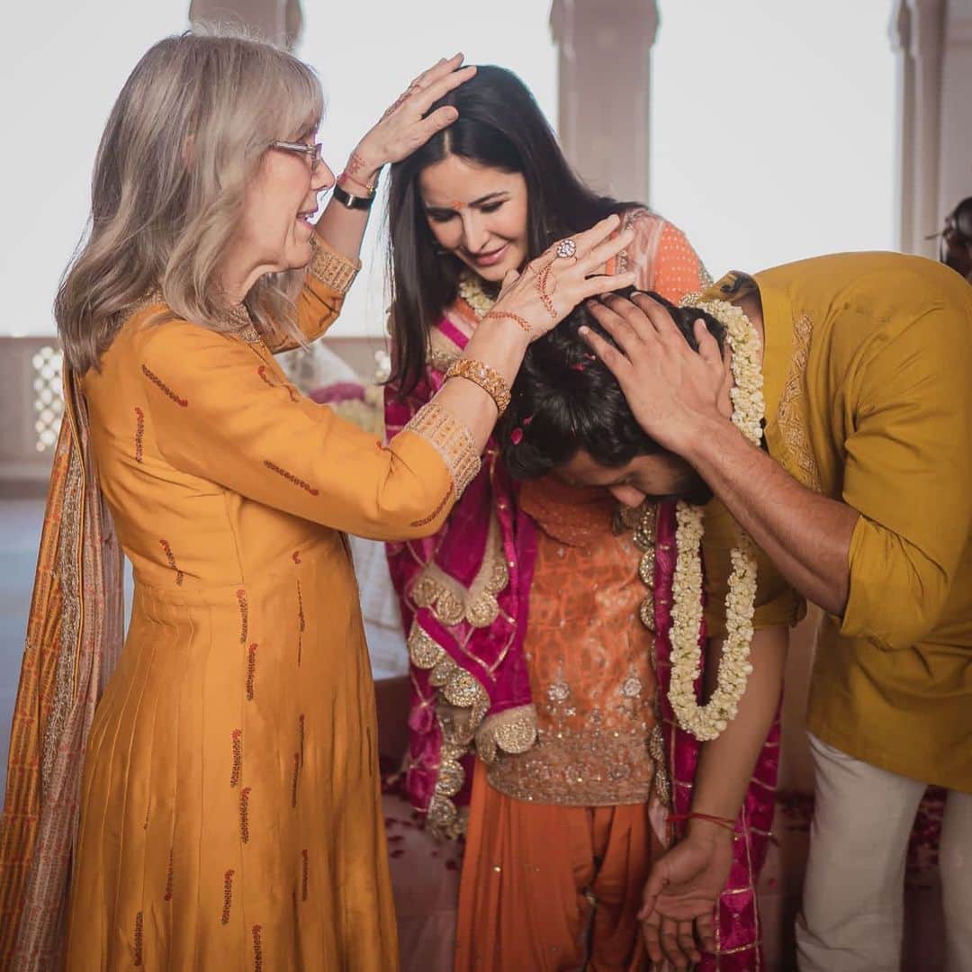 Mother's Day 2022: Vicky Kaushal and Katrina Kaif wish their mother and mother-in-law on Mothers Day share unseen pictures from their weddi