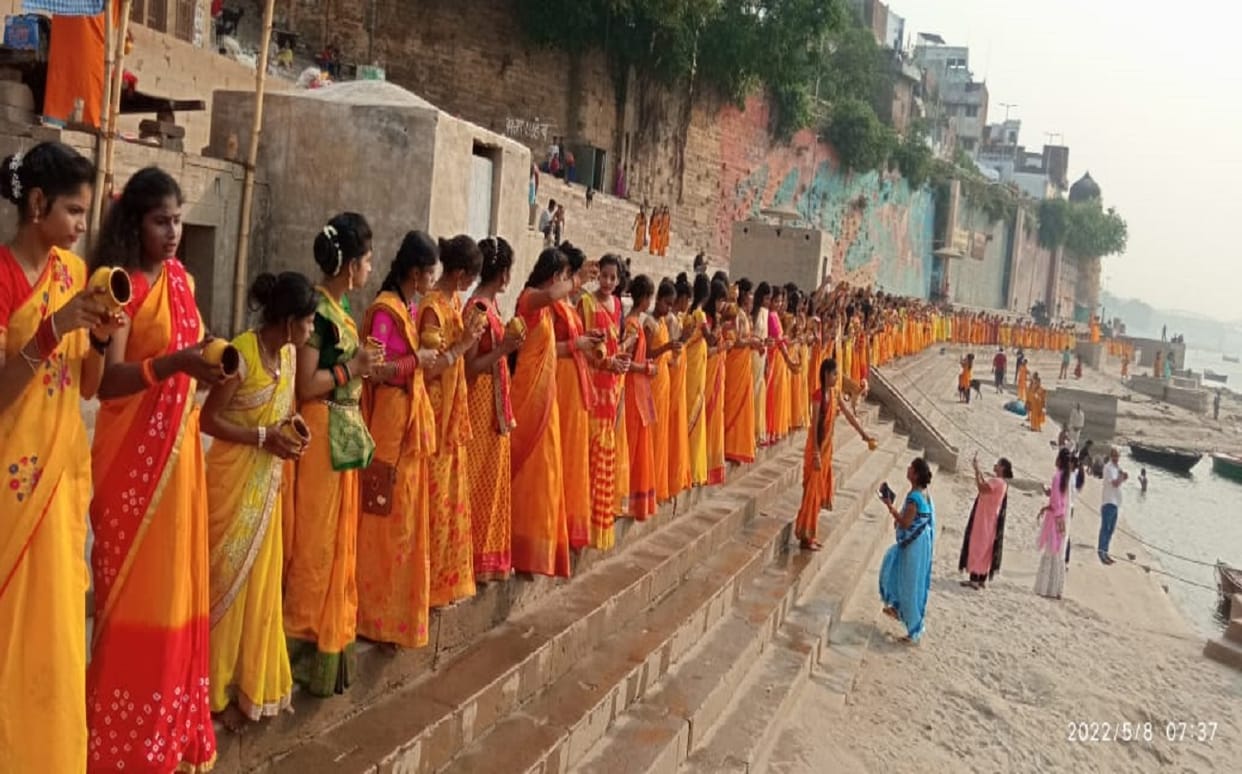 Ganga Saptami 2022 Mahamana dreams come true large number of people offered ardhya to Sun God at Ganga Ghats of Kashi