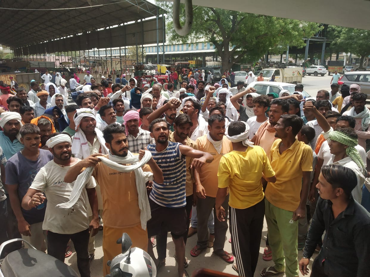 Workers accused of speaking casteist words created a ruckus for 4 hours