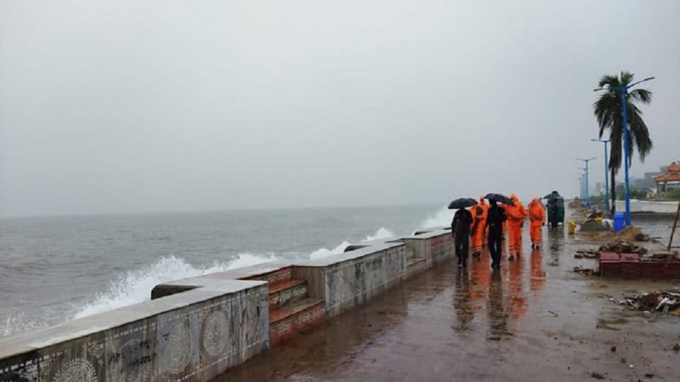 cyclonic storm asani is moving in a west northwest direction with a speed of 16 kmph