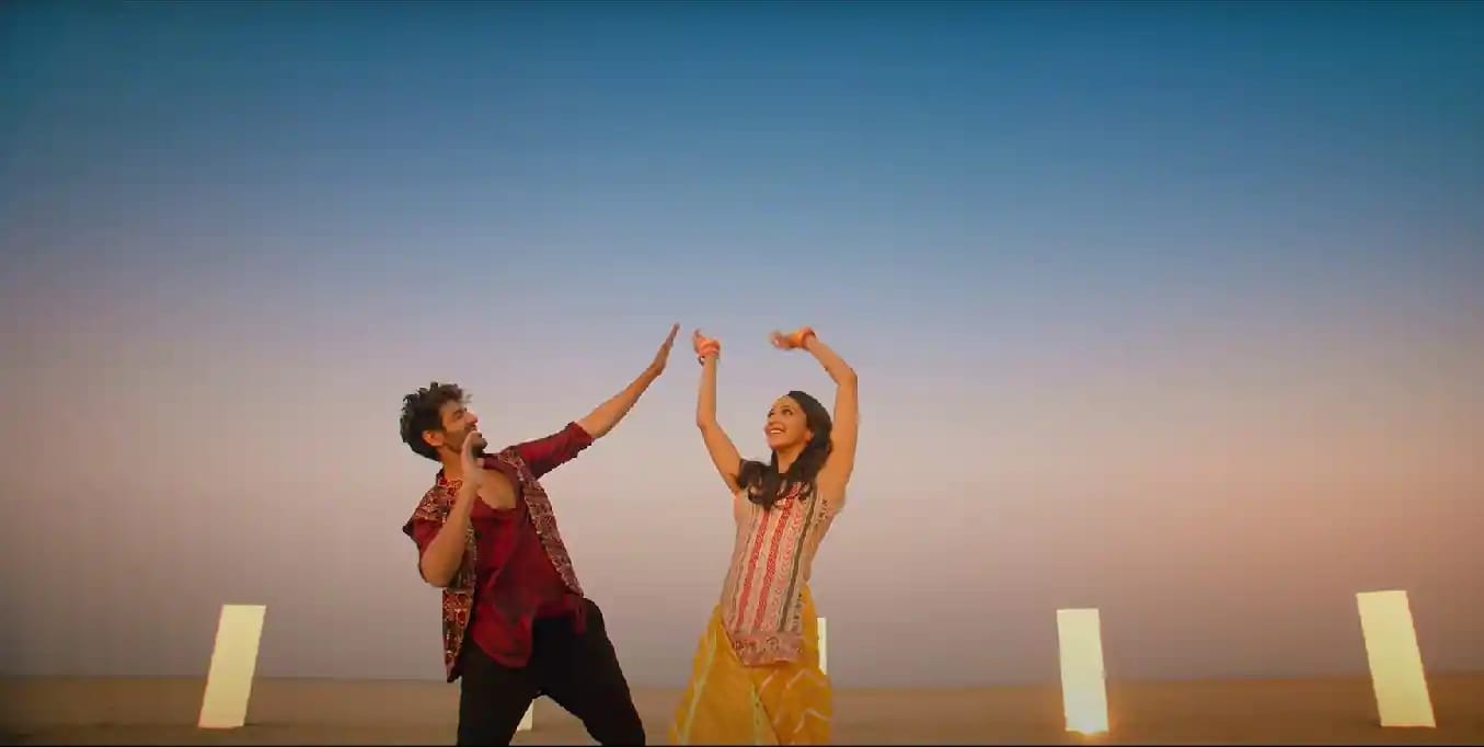Thursday box office report janhit mein jaari bhool bhulaiyaa 2 major vikram and samrat prithviraj