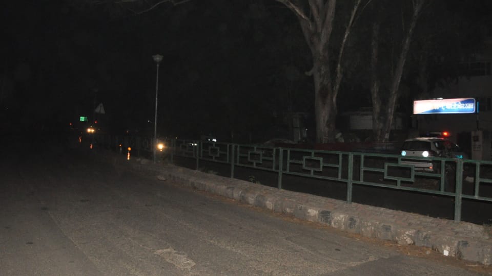 Ground Report of Police security at night in mohali