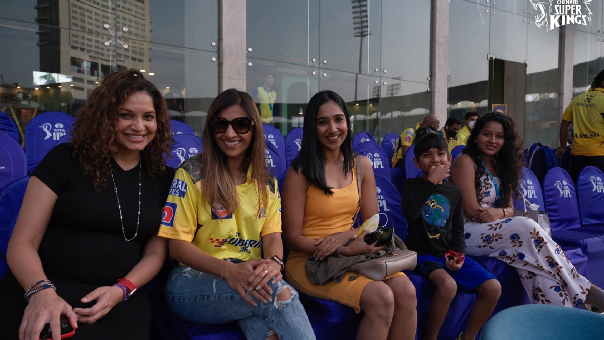 IPL 2022 CSK vs DC Match 55 Highlights in Hindi Dhoni and Kohli Fan Following in Match