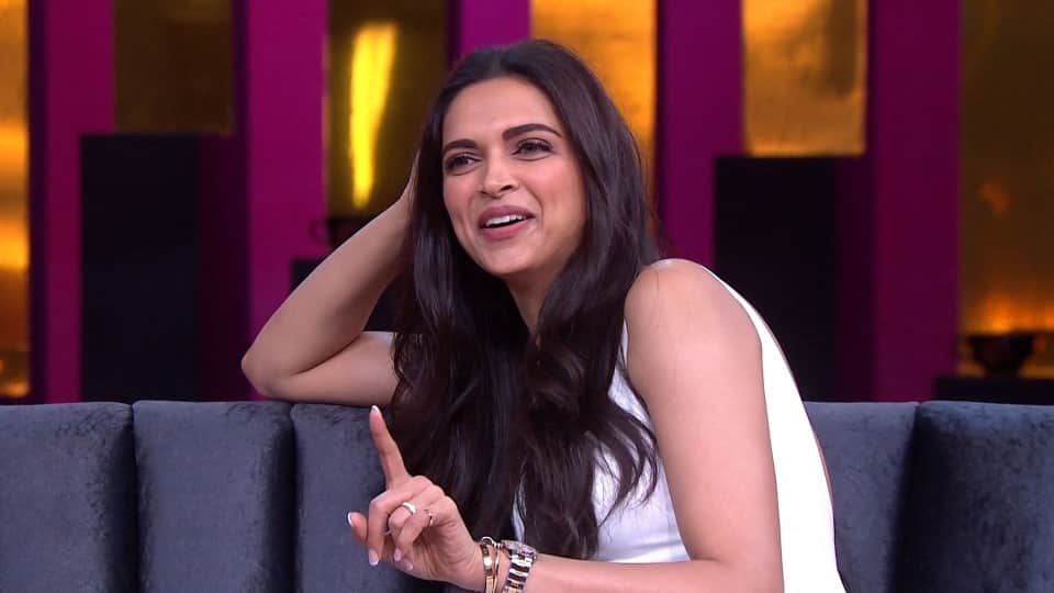 Koffee With Karan Controversial Statements These Stars Ruckus Karan Johar From Hardik Pandya To Aamir Khan