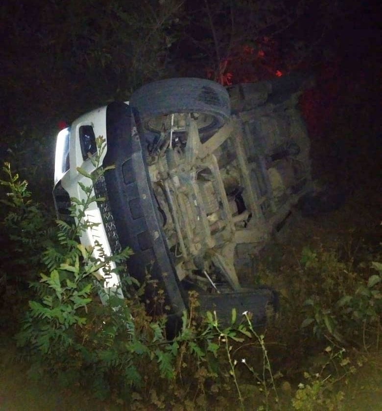 SP MLA's car fell into a pit