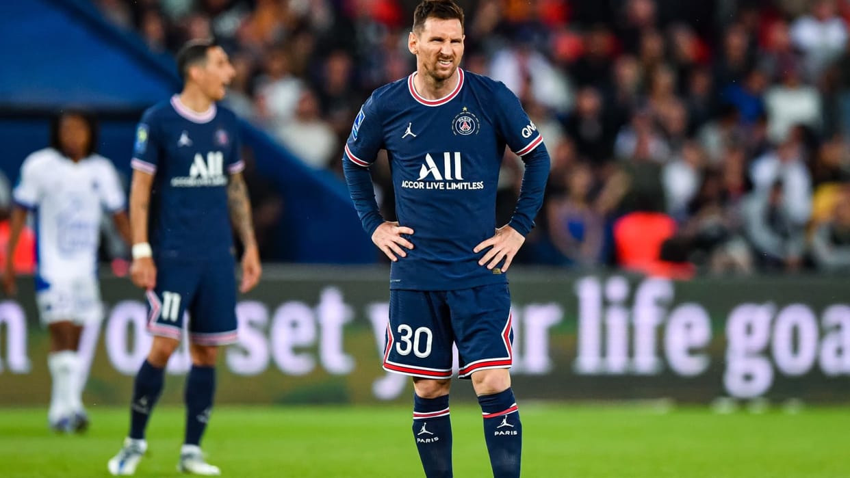 Ligue 1 Football PSG played a draw with Troyes even after a two-goal lead  Kylian Mbappe and Lionel Messi could not score