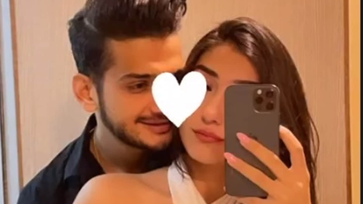Lock Upp Winner Munawar Faruqui Share Photo With Her Rumoured Girlfriend Babbi