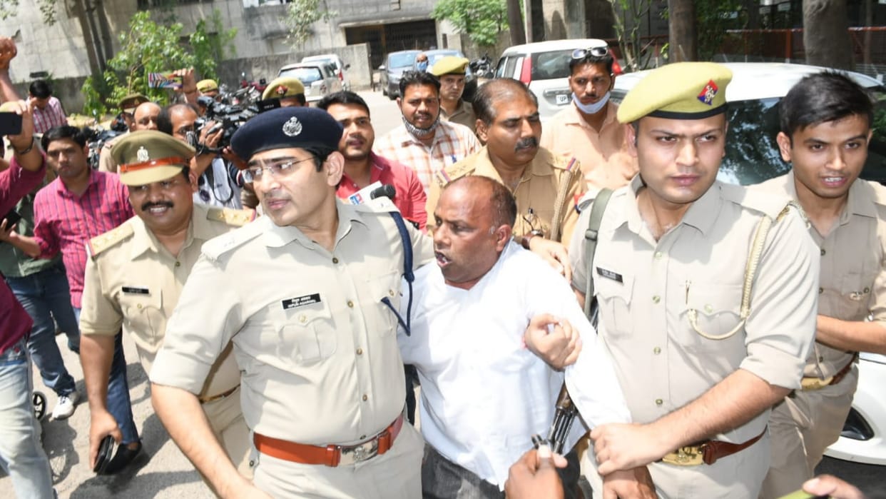 Ghaziabad man tried to self immolate in collectorate as his minor daughter missing from 20 days