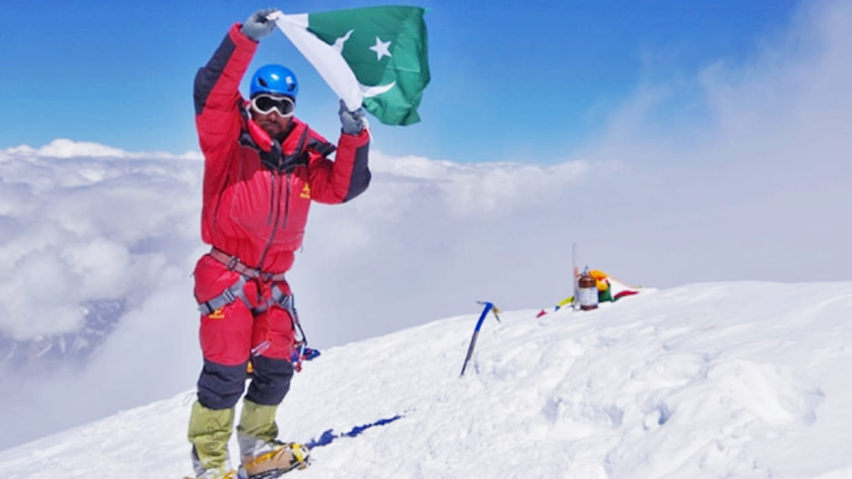 Mountaineer Sirbaz Ali Khan created record by conquering Kangchenjunga, became the first Pakistani to climb 10 8000 meter plus height mountains