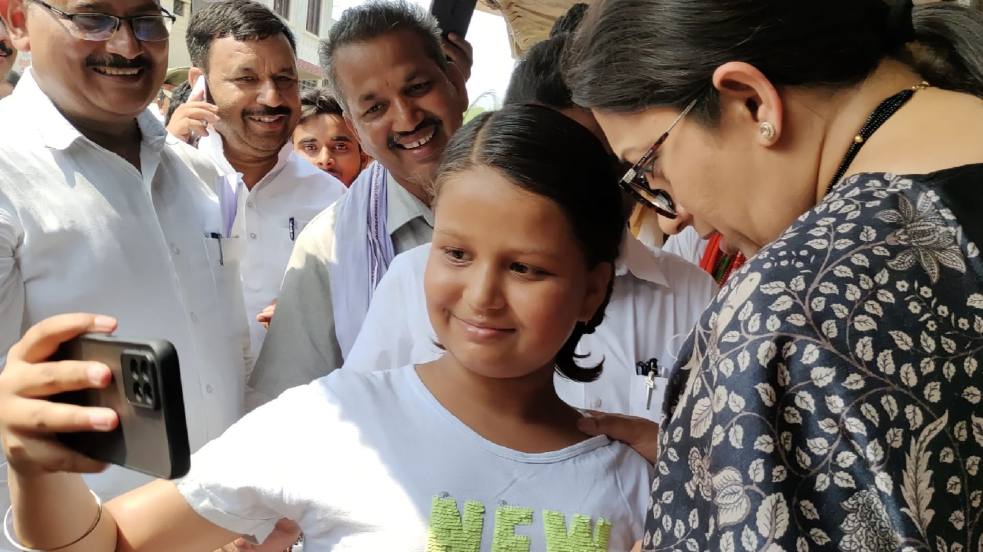 Amethi News: Cabinet Minister Smriti Irani two days Amethi visit.