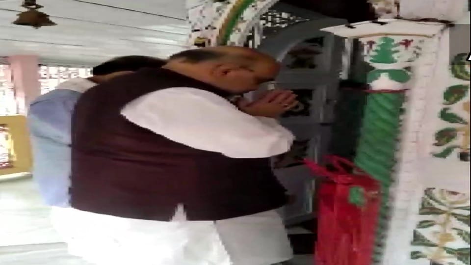 Union Home Minister Amit Shah, along with CM Himanta Biswa Sarma, offers prayers at Kamakhya Temple