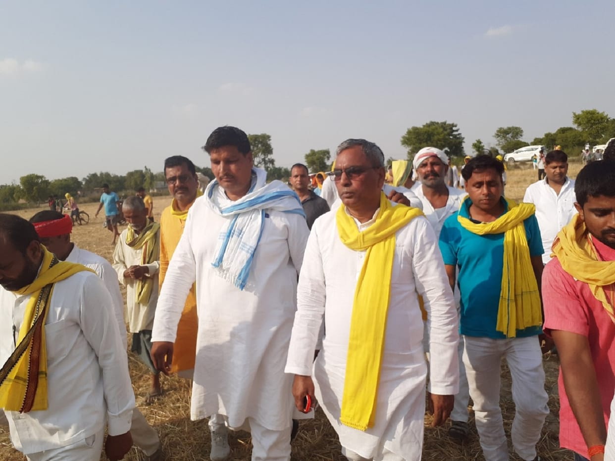 Clashes between Subhaspa President Omprakash Rajbhar and villagers in ghazipur case against 25 including 15 nominated