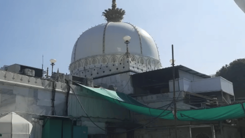 Ajmer News: Went from Delhi to Ziyarat to visit Garib Nawaz's dargah, jewelery worth Rs 20 lakh stolen