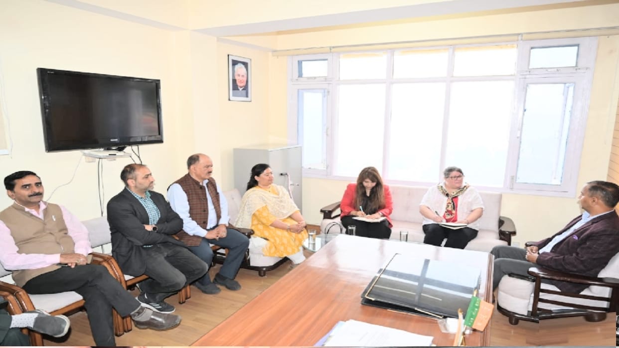 After reaching BJP office shimla, US representatives raised questions on China and Tibet