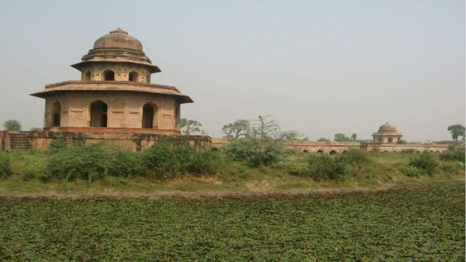 budiya ka taal monument will be developed by seeing two years old painting in Agra