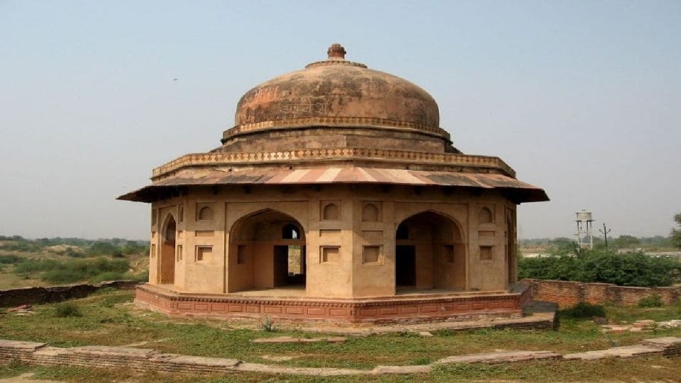 budiya ka taal monument will be developed by seeing two years old painting in Agra