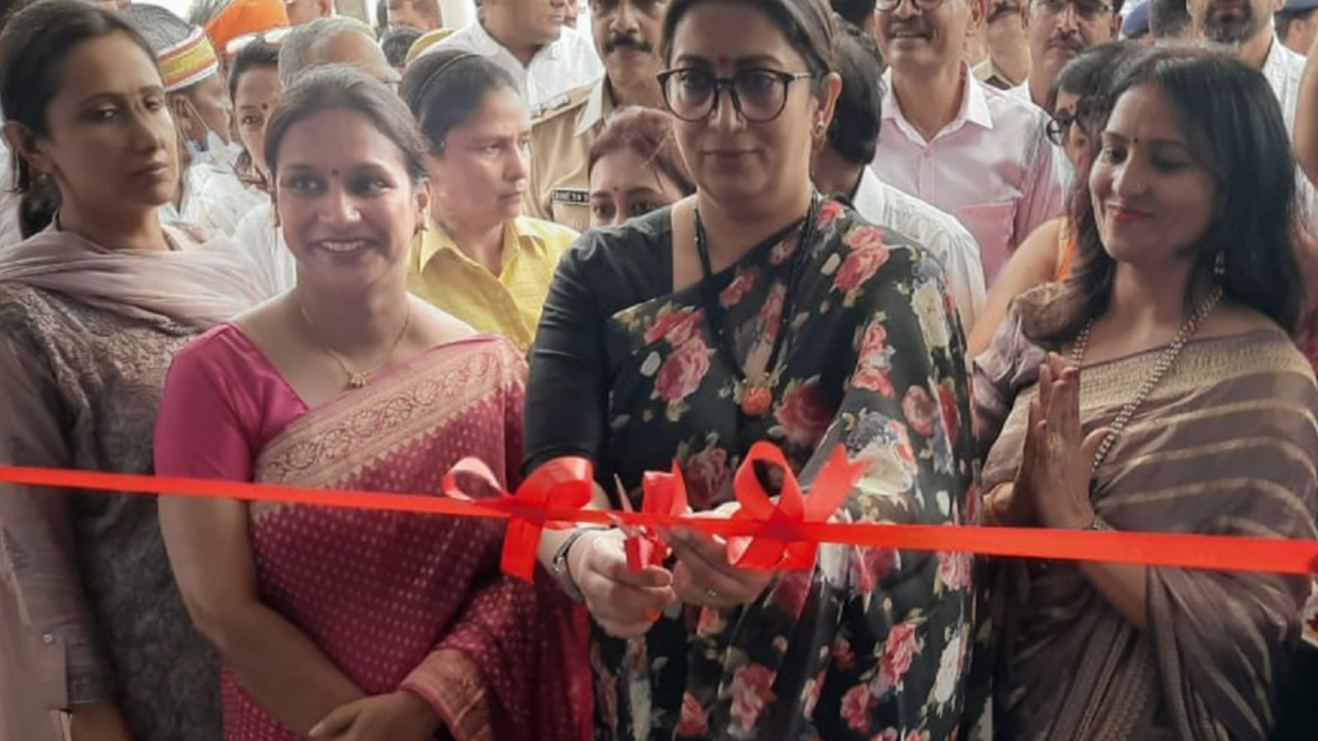 Cabinet Minister Smriti Irani second day of amethi visit in Pics.