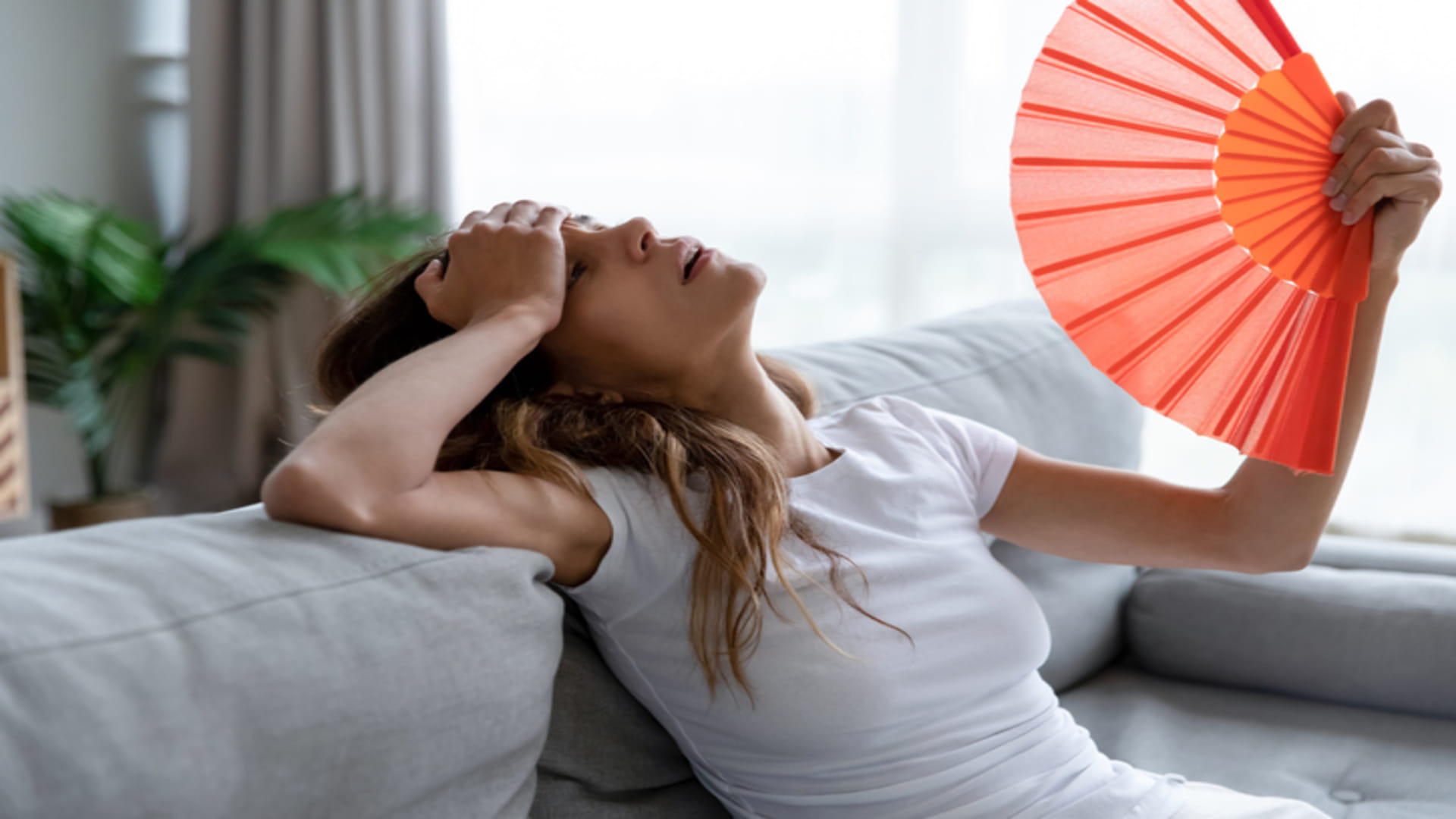 Summer Health Tips Excessive Sweating In Air Conditioner Causes and Treatment of Hyperhidrosis in hindi
