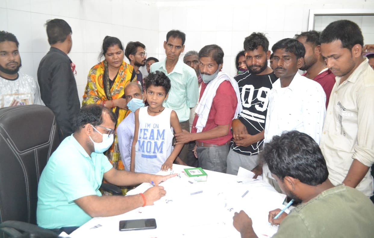 Patients shoved in the chamber of the ortho surgeon