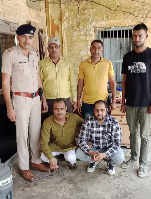 11 roundup of the youths gathered to commit the crime, two arrested